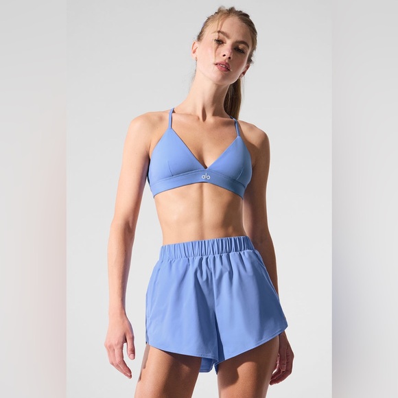 ALO Yoga Pants - Alo Yoga Playmaker Dolphin Short